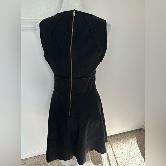 Banana Republic Black A-Line V-Neck Cocktail Dress size 10 - Picture 3 of 7